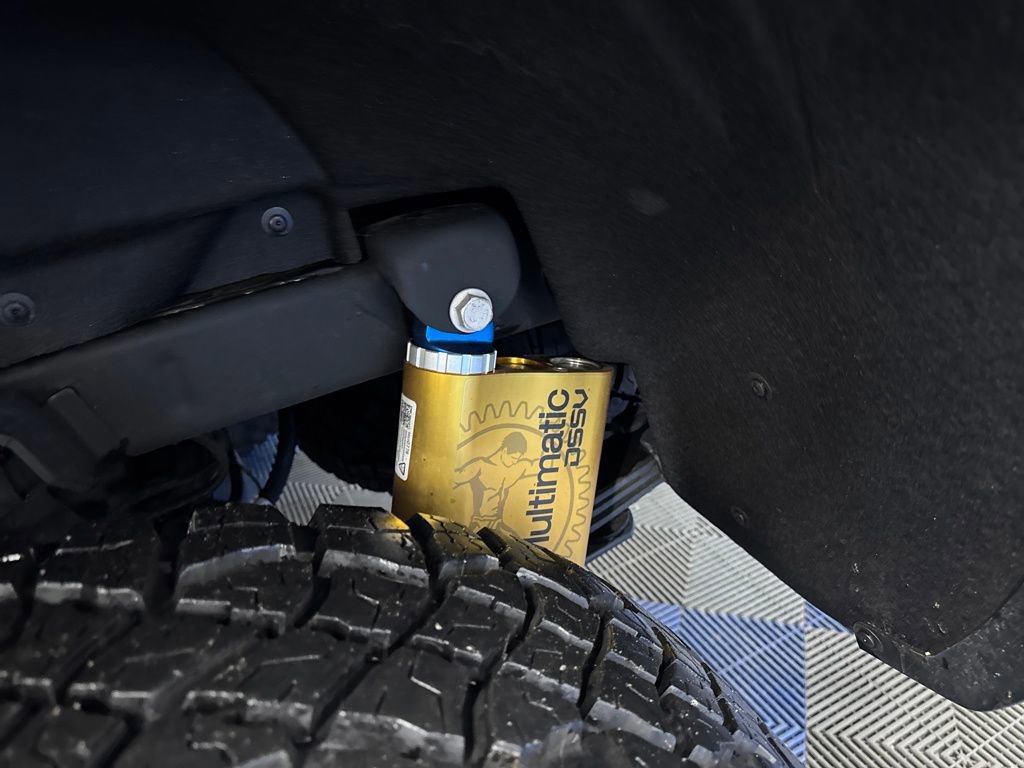 Used 2024 GMC Canyon AT4X image 33