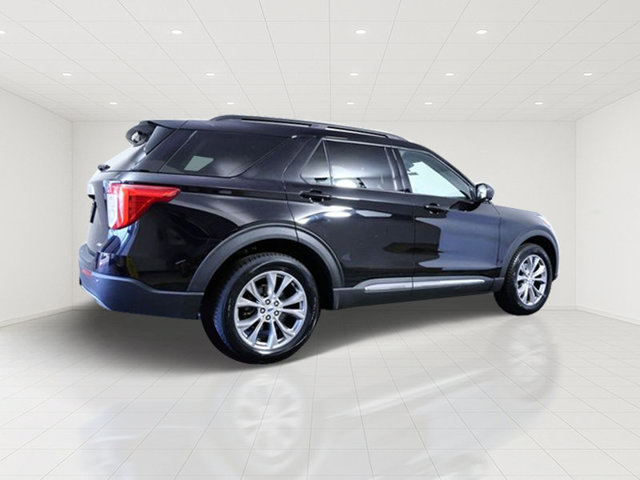 Certified 2023 Ford Explorer XLT w/ Equipment Group 202A AWD/4WD image 6
