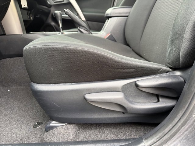 Used 2018 Toyota RAV4 LE image 9