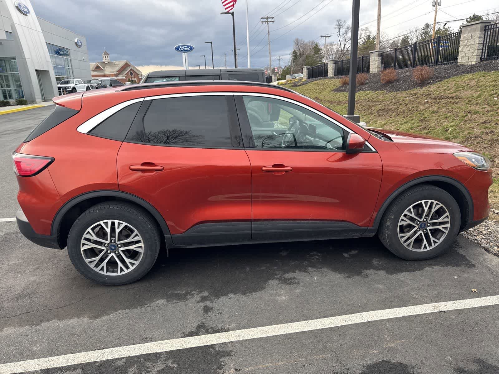 Certified 2020 Ford Escape SEL AWD/4WD image 2