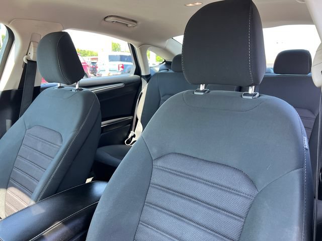 Certified 2020 Ford Fusion SE FWD image 24