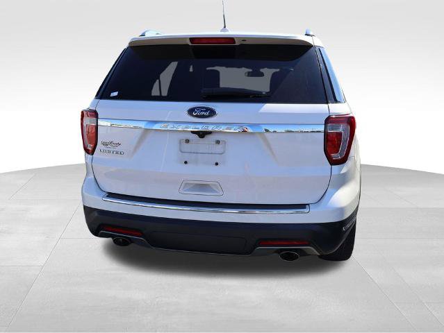Certified 2018 Ford Explorer Limited w/ Equipment Group 301A FWD image 18