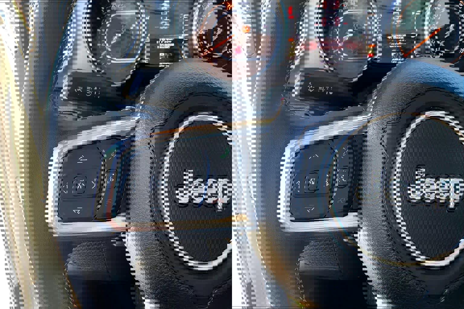 Used 2023 Jeep Wrangler Sahara image 23