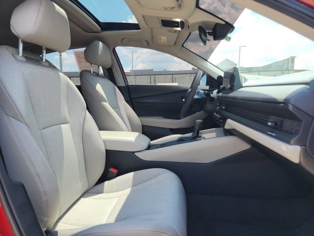 Used 2025 Honda Accord SE image 17