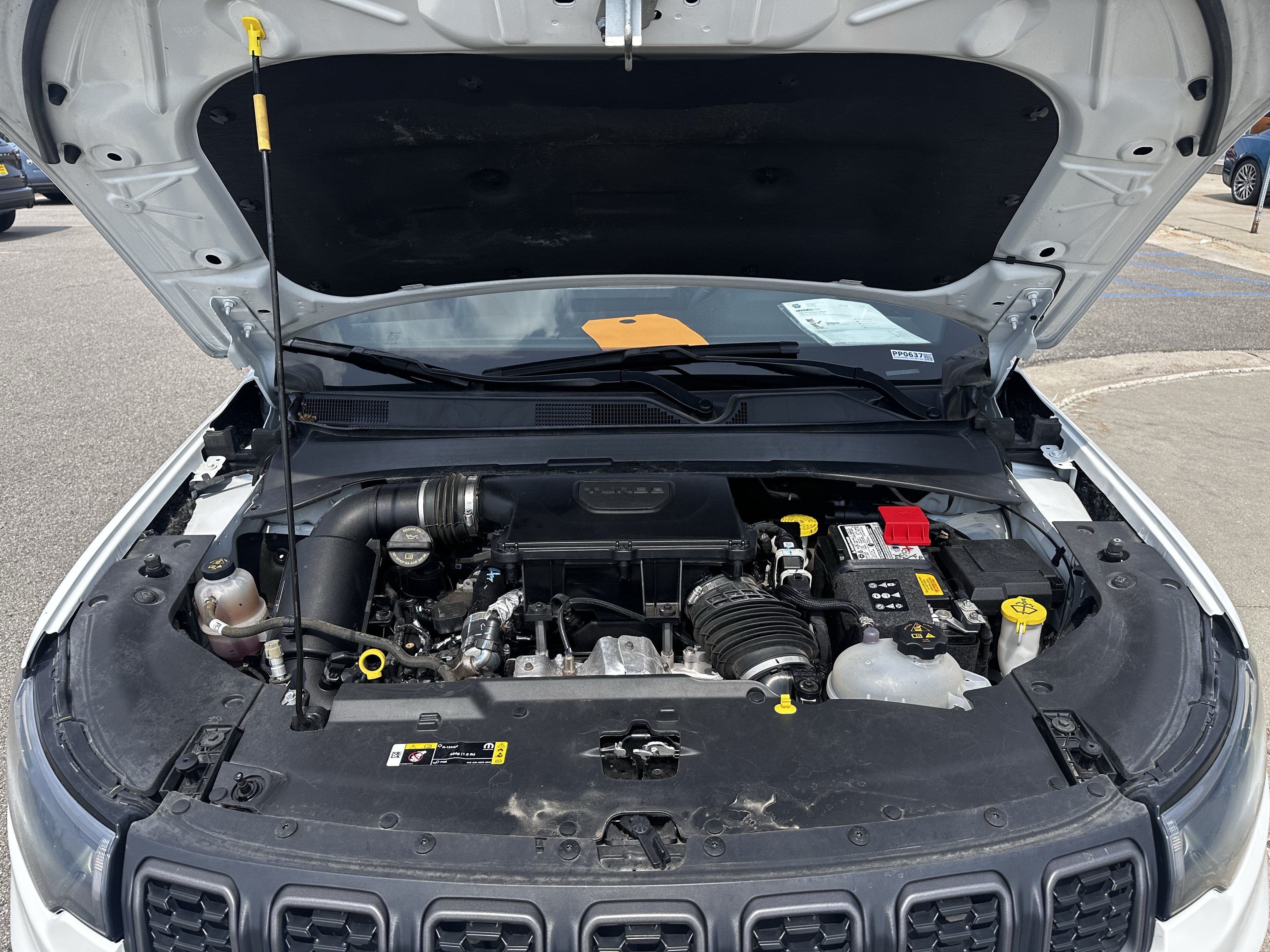 Used 2024 Jeep Compass Trailhawk AWD/4WD image 11