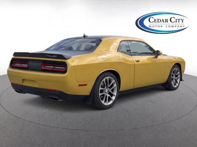 Used 2020 Dodge Challenger R/T RWD image 4