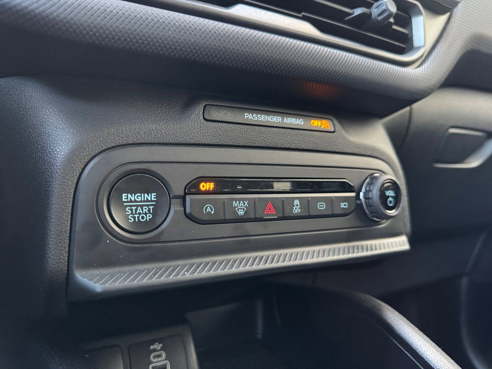 Certified 2025 Ford Bronco Sport Big Bend w/ Convenience Package image 24