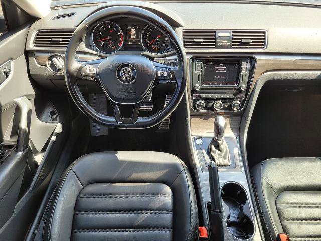 Used 2018 Volkswagen Passat 2.0T SEL Premium FWD image 13