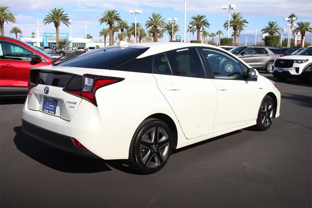 Used 2019 Toyota Prius XLE image 6
