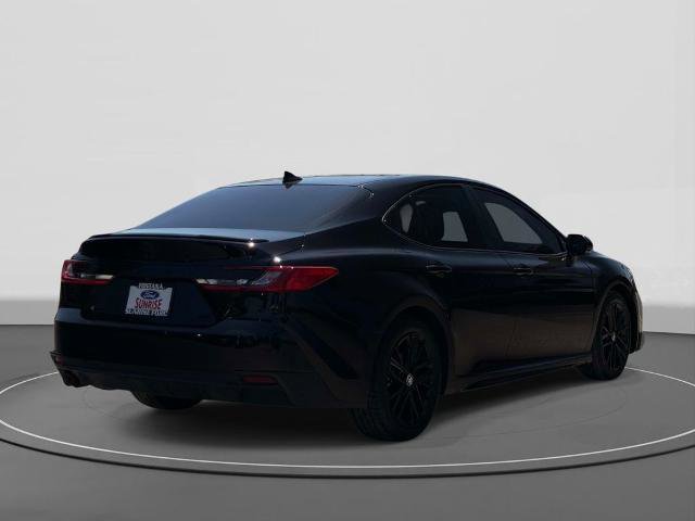 Used 2025 Toyota Camry SE w/ Convenience Package FWD image 5