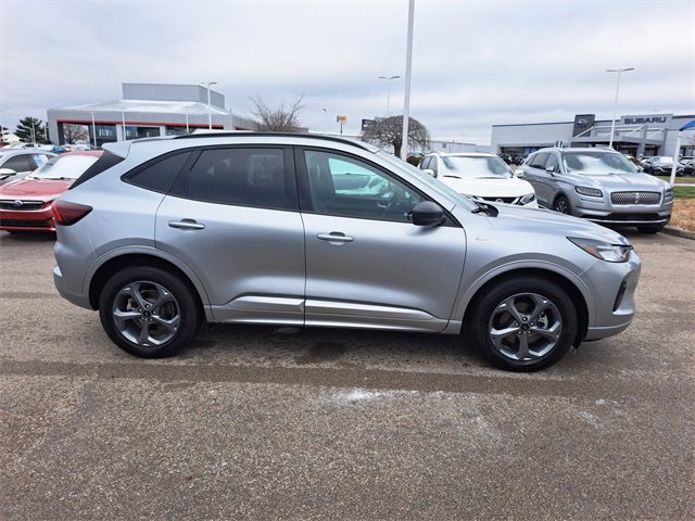 Certified 2023 Ford Escape ST-Line w/ Tech Pack #1 image 6