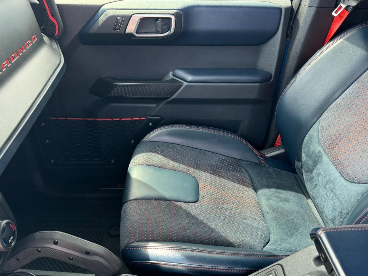 Certified 2024 Ford Bronco Raptor w/ Interior Carbon Fiber Pack 6 image 11