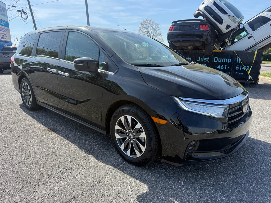 Used 2024 Honda Odyssey EX-L image 3