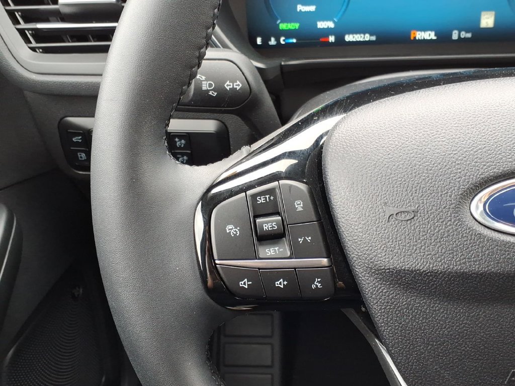 Certified 2023 Ford Escape SE w/ PHEV Premium Package FWD image 20