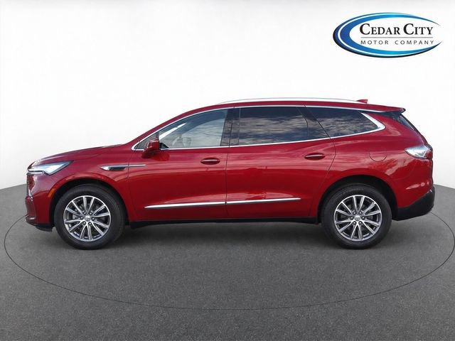 Used 2023 Buick Enclave Essence AWD/4WD image 7