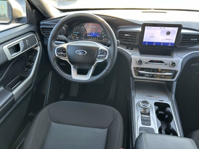 Certified 2023 Ford Explorer XLT RWD image 13