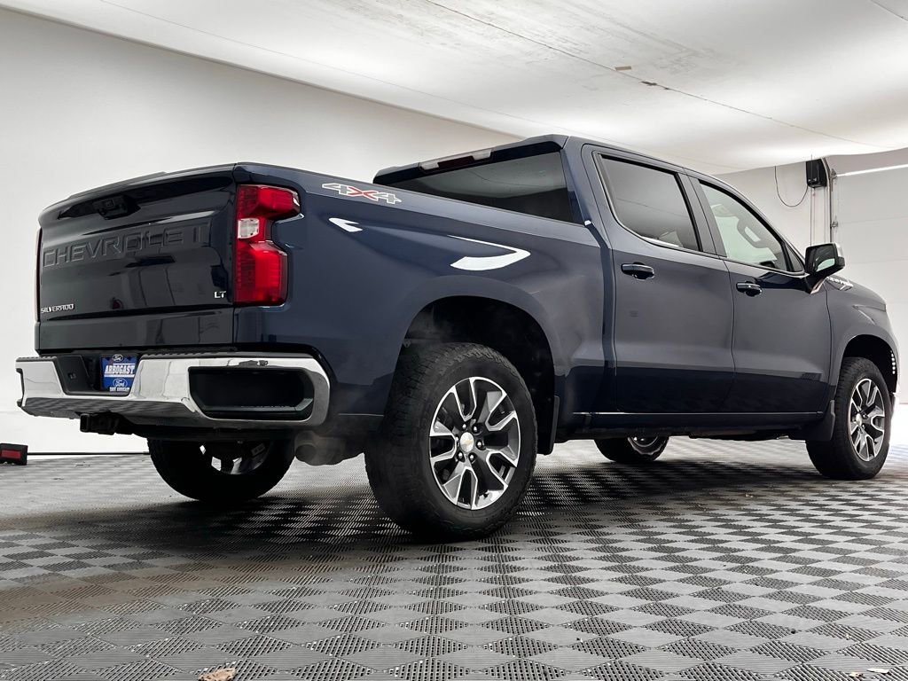 Used 2023 Chevrolet Silverado 1500 LT AWD/4WD image 8