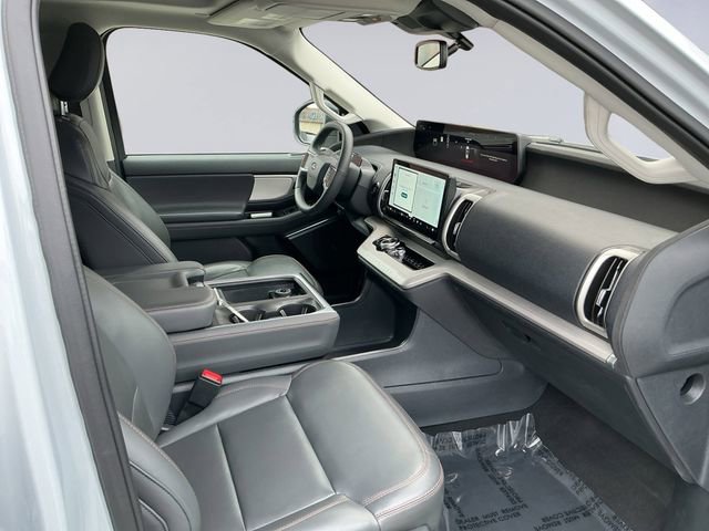 Certified 2025 Ford Expedition Active AWD/4WD image 15