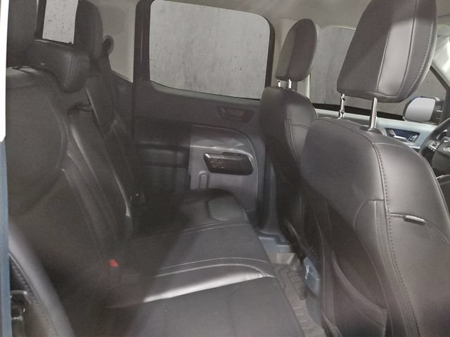 Certified 2025 Ford Maverick Lariat w/ Black Appearance Package AWD/4WD image 21