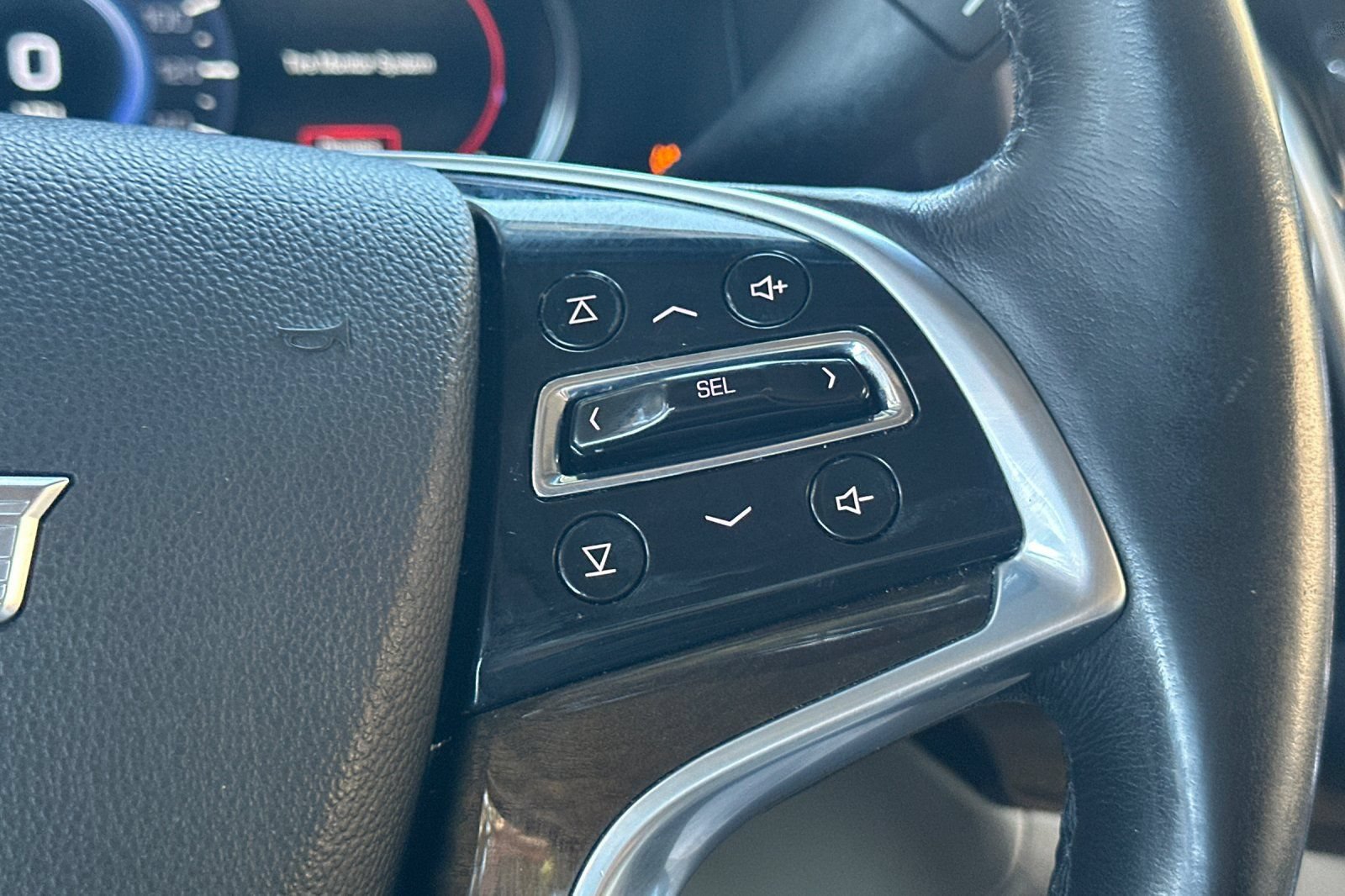 Used 2019 Cadillac Escalade Luxury RWD image 39