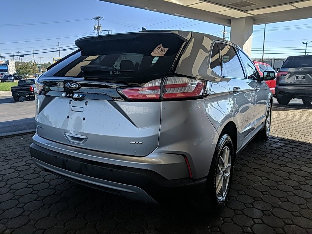 Certified 2024 Ford Edge SEL w/ Convenience Package AWD/4WD image 6