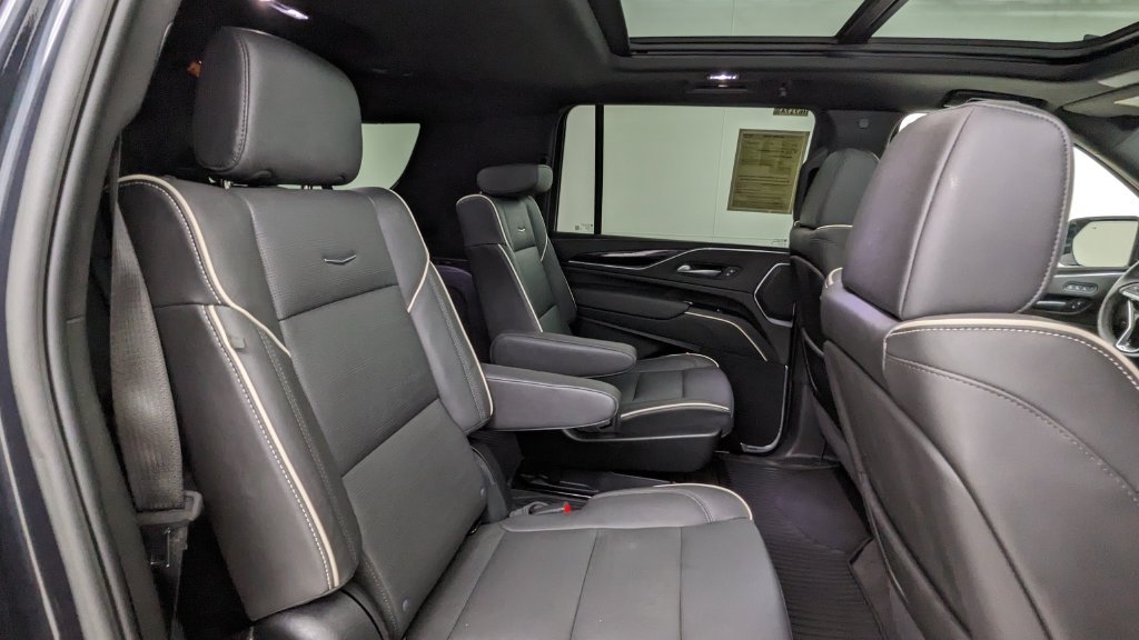 Used 2024 Cadillac Escalade ESV Sport w/ Touring Package AWD/4WD image 43