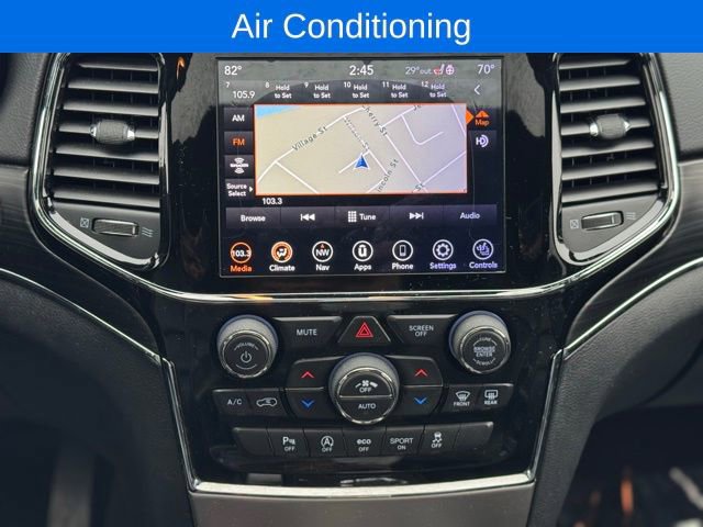 Used 2020 Jeep Grand Cherokee Limited image 23