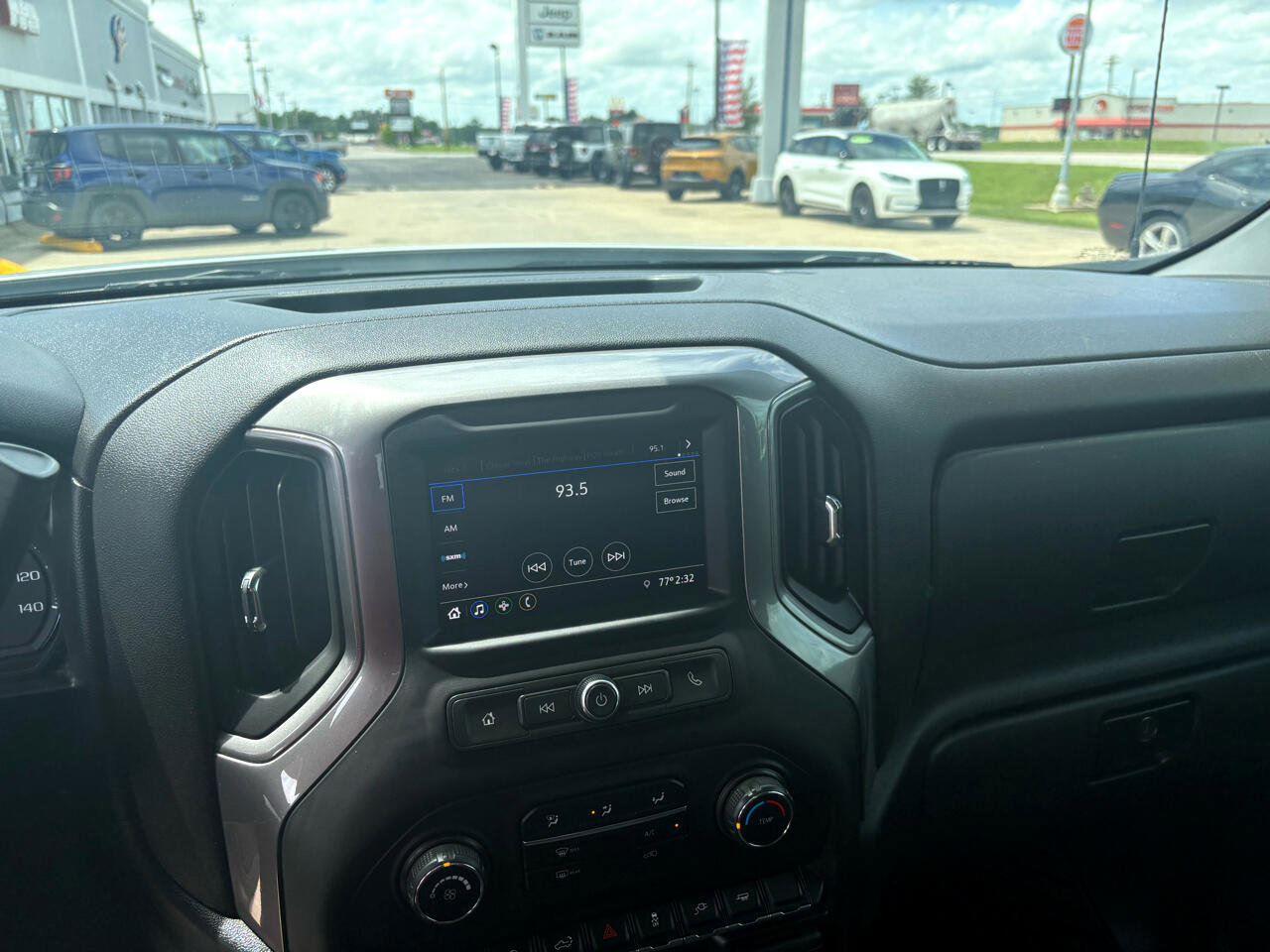 Used 2020 Chevrolet Silverado 1500 Custom w/ Custom Value Package image 38