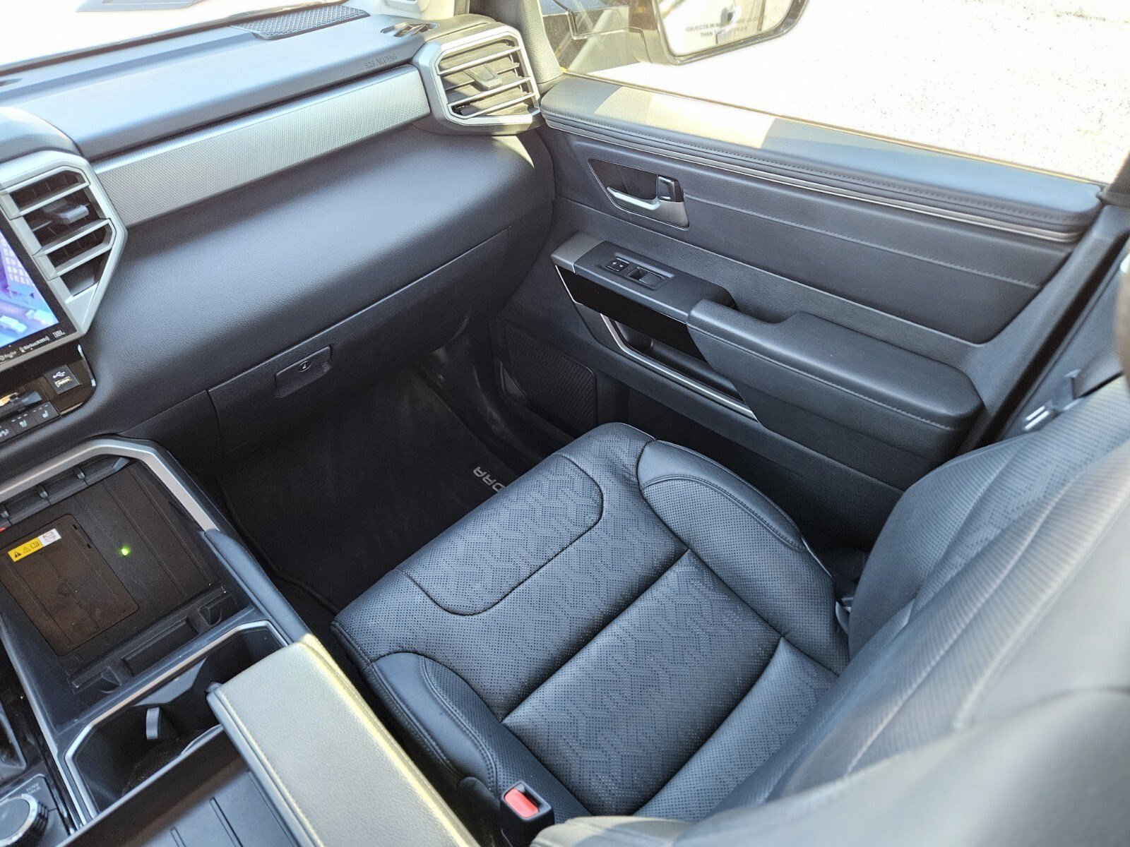 Used 2024 Toyota Tundra Limited image 17