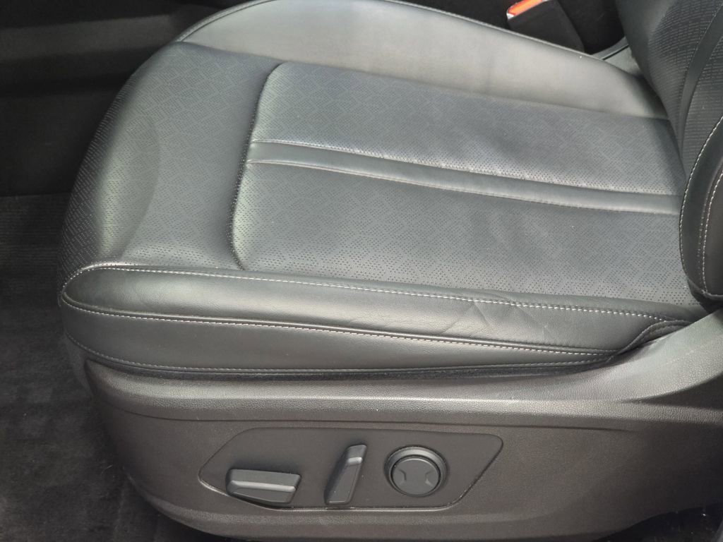 Used 2021 Kia Sorento S w/ Panoramic Sunroof Package AWD/4WD image 26