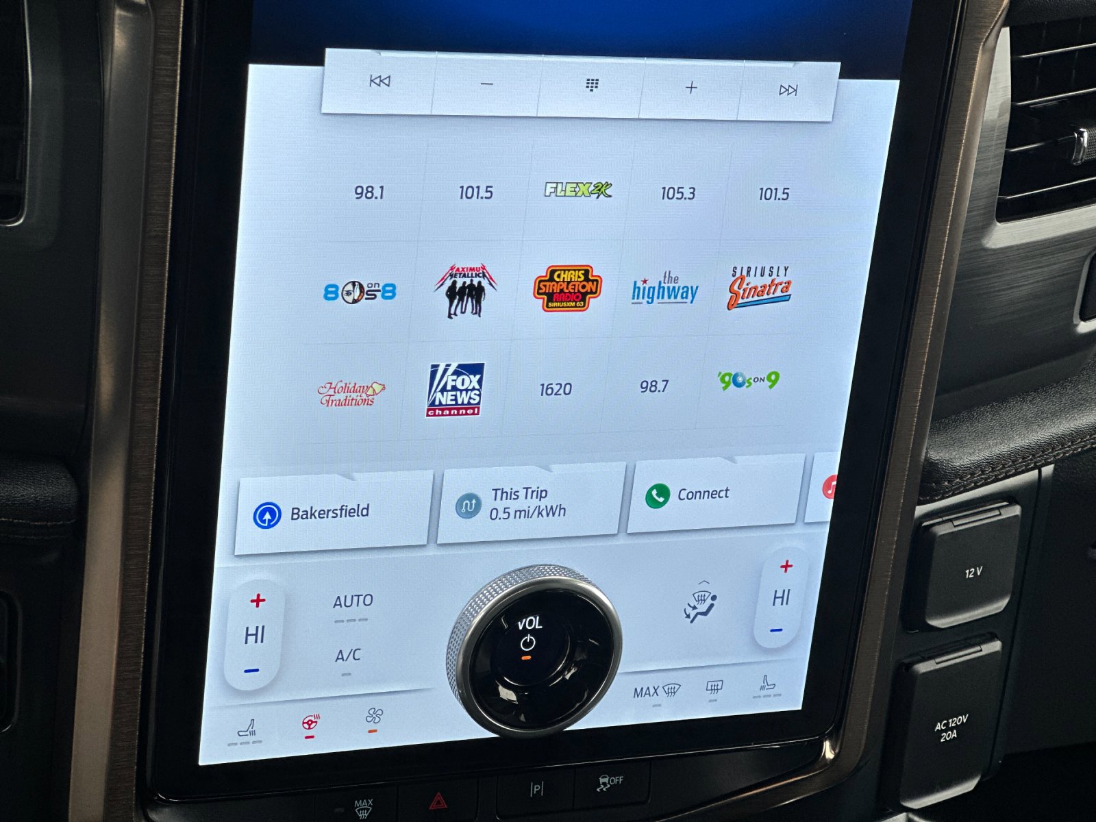 Certified 2025 Ford F150 Lightning Lariat image 17