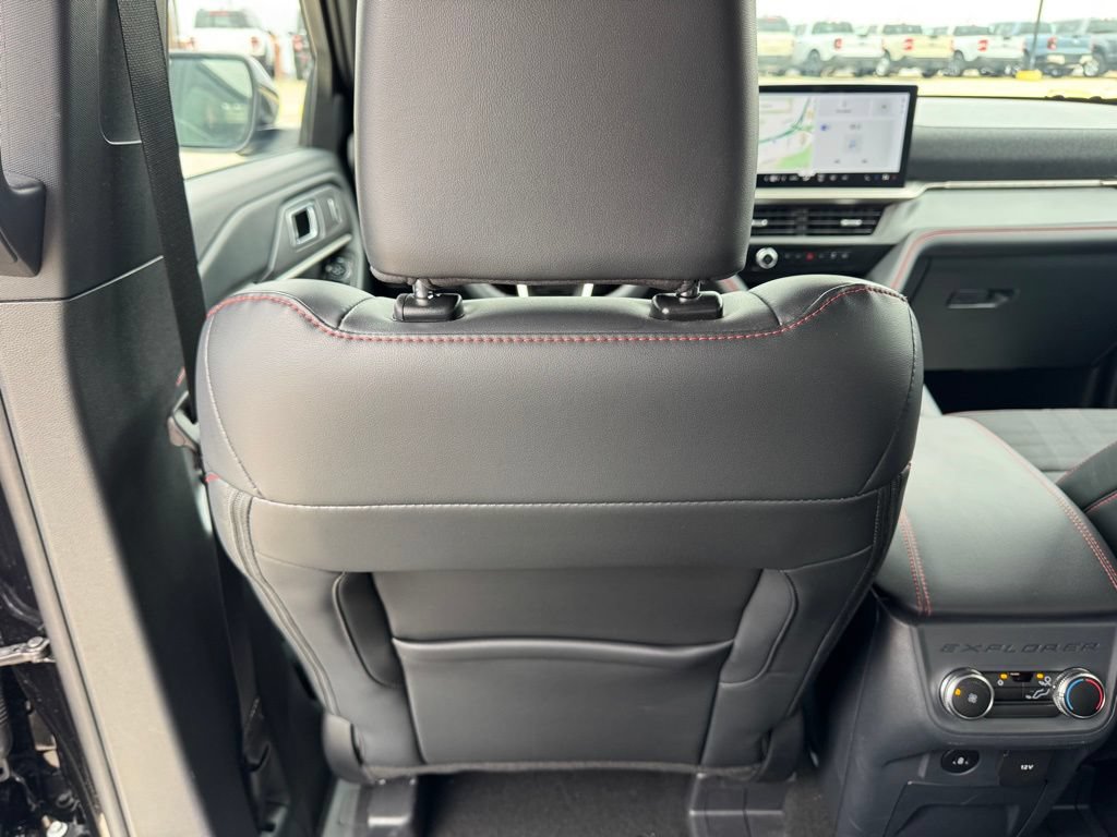 Certified 2025 Ford Explorer ST-Line AWD/4WD image 31