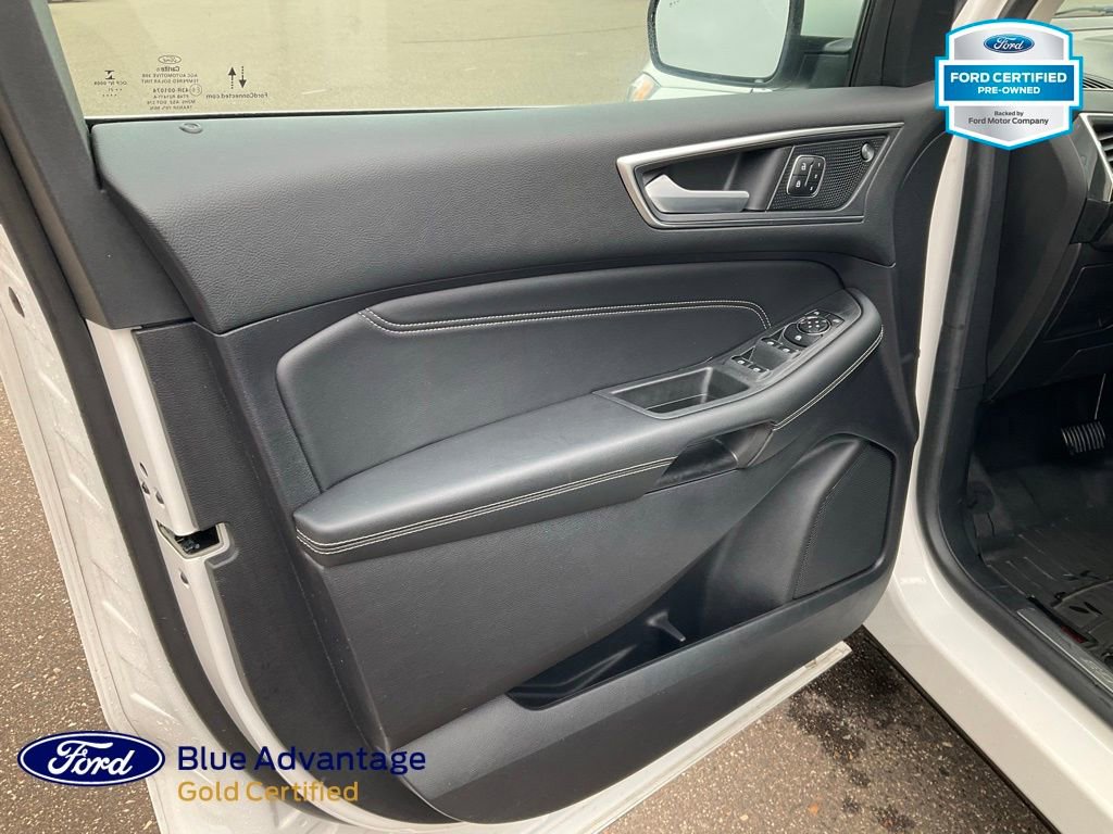 Certified 2021 Ford Edge Titanium w/ Class II Trailer Tow Package image 16