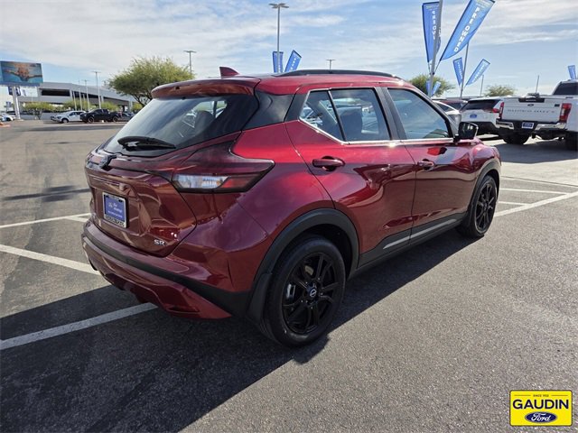 Used 2023 Nissan Kicks SR image 7