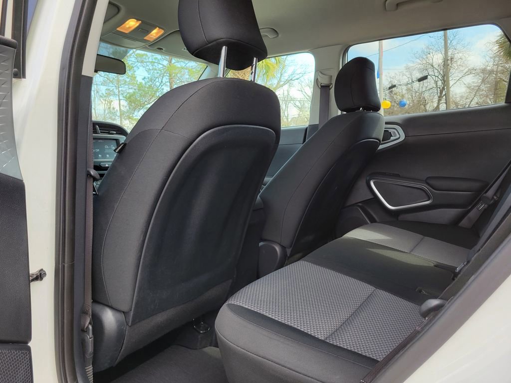 Used 2020 Kia Soul LX image 13