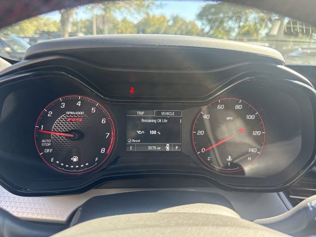 Used 2025 Chevrolet Trax RS w/ Sunroof Package FWD image 22