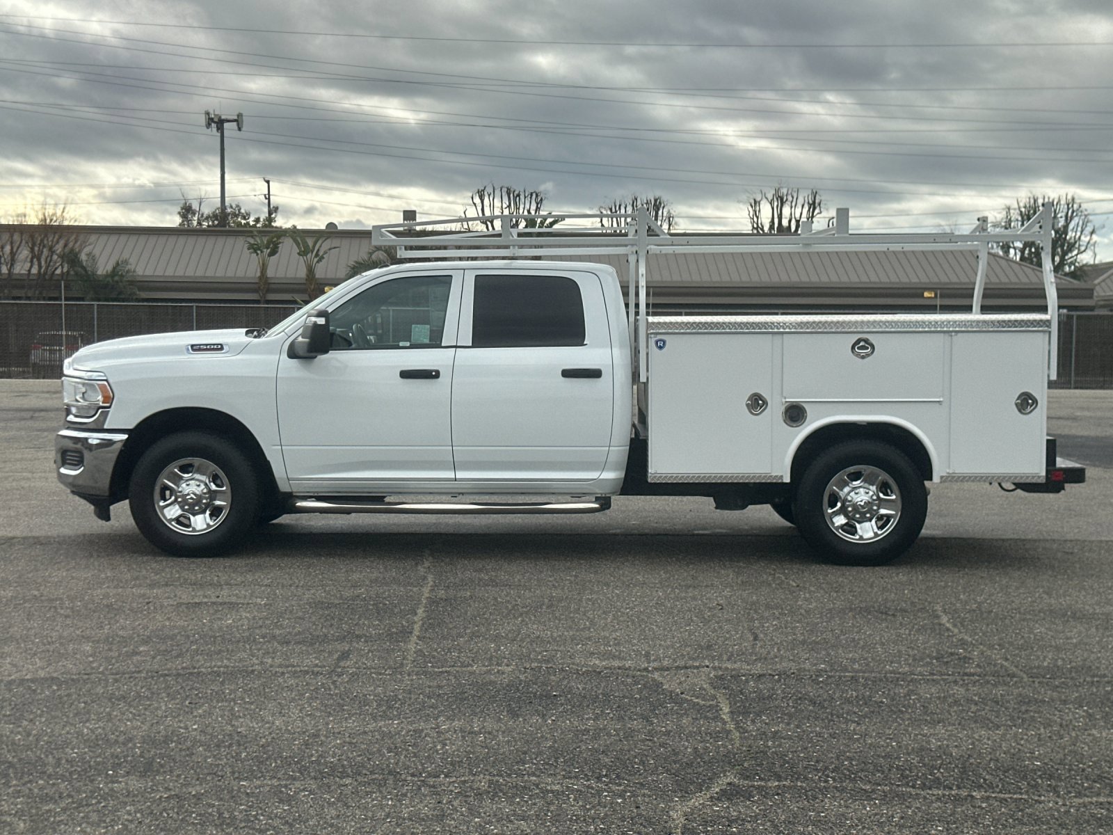 Used 2023 RAM 2500 Tradesman w/ Chrome Appearance Group image 7
