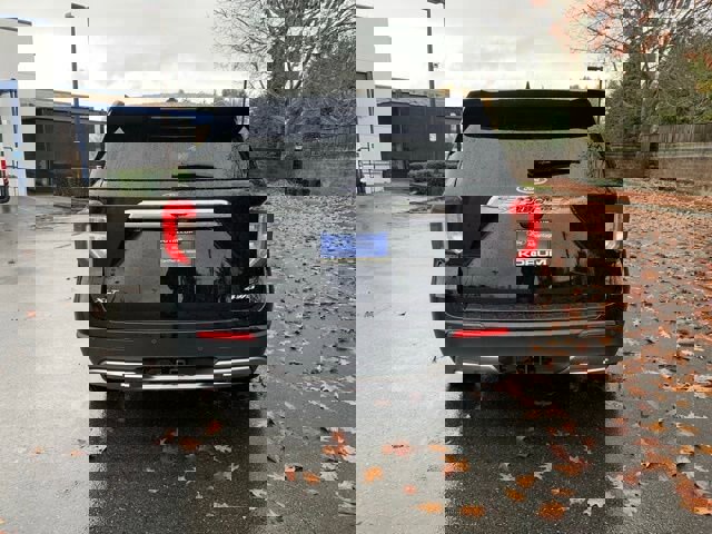 Certified 2023 Ford Explorer XLT w/ Equipment Group 202A image 5