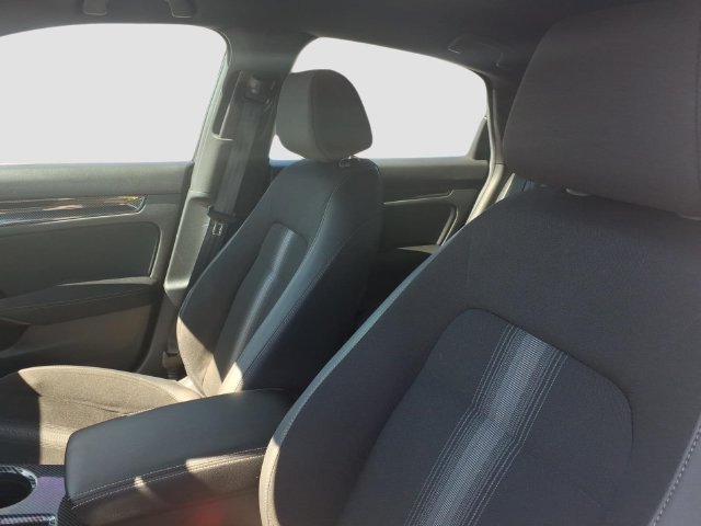 Used 2025 Honda Civic Sport image 15