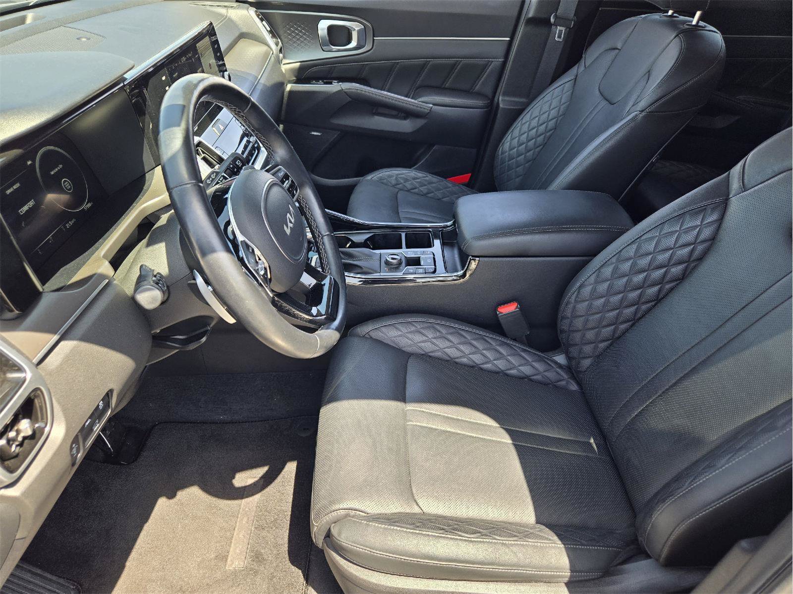 Used 2023 Kia Sorento SX AWD/4WD image 12