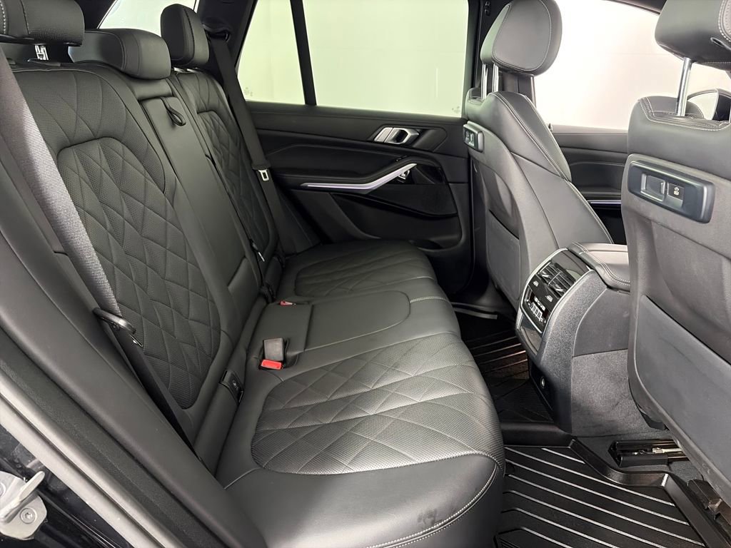 Used 2023 BMW X5 xDrive40i image 29