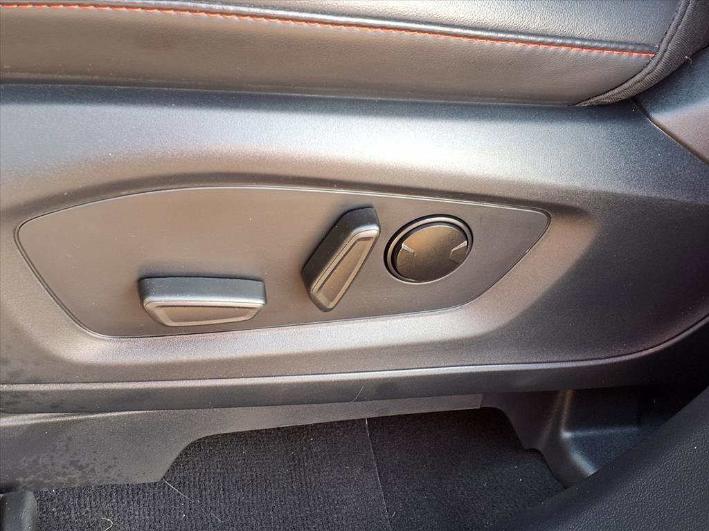 Certified 2025 Ford Explorer ST-Line image 5