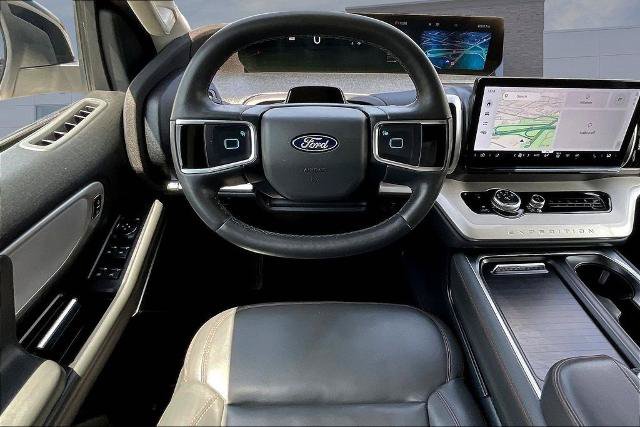 Certified 2025 Ford Expedition Active AWD/4WD image 8
