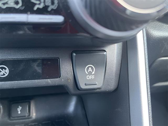 Used 2021 Toyota RAV4 XLE image 28