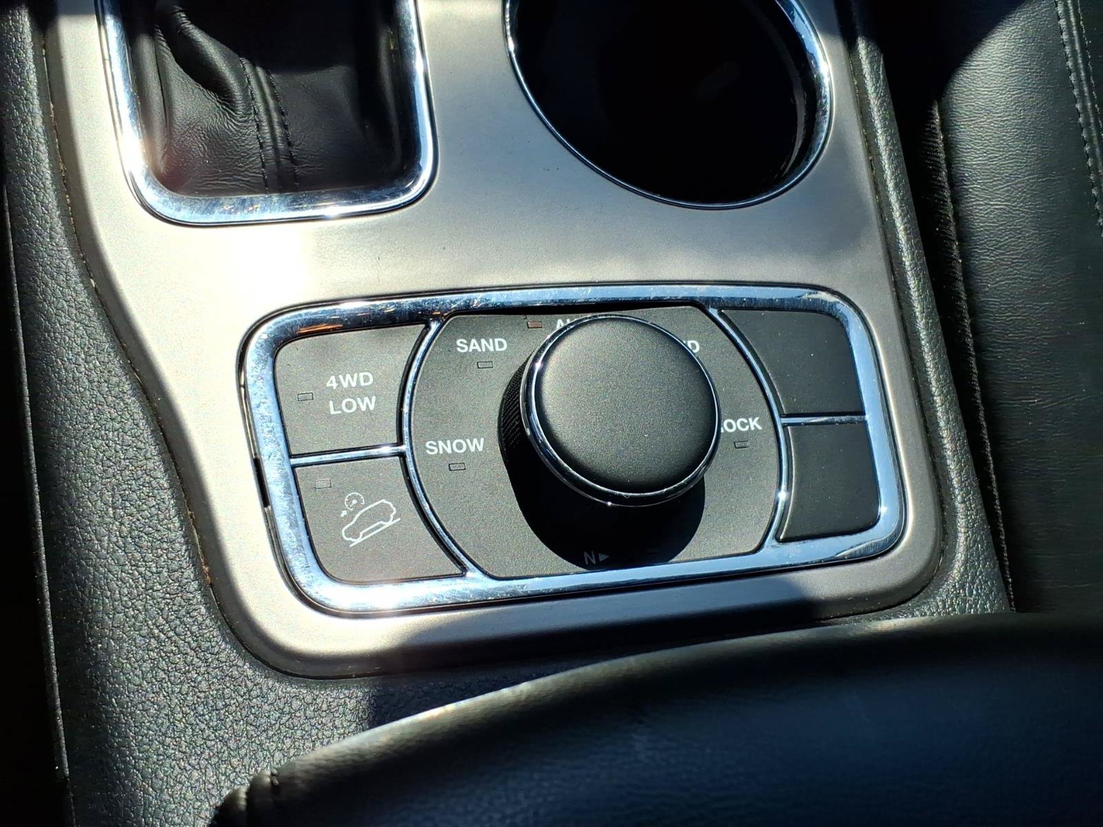 Used 2021 Jeep Grand Cherokee Limited w/ Sun & Sound Group AWD/4WD image 20