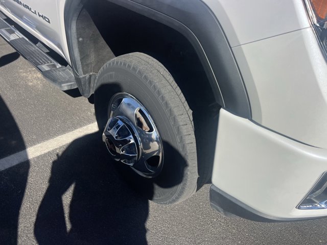 Used 2022 GMC Sierra 3500 Denali w/ Denali Ultimate Package image 10