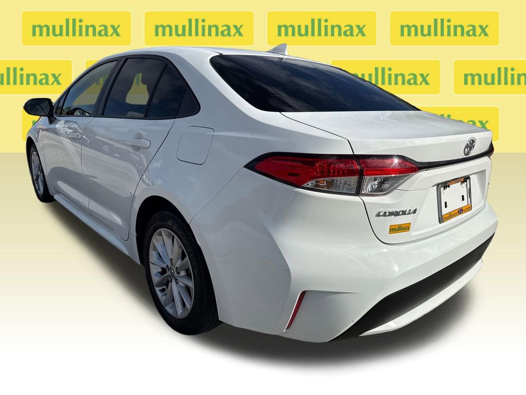 Used 2022 Toyota Corolla LE w/ LE Convenience Package image 8