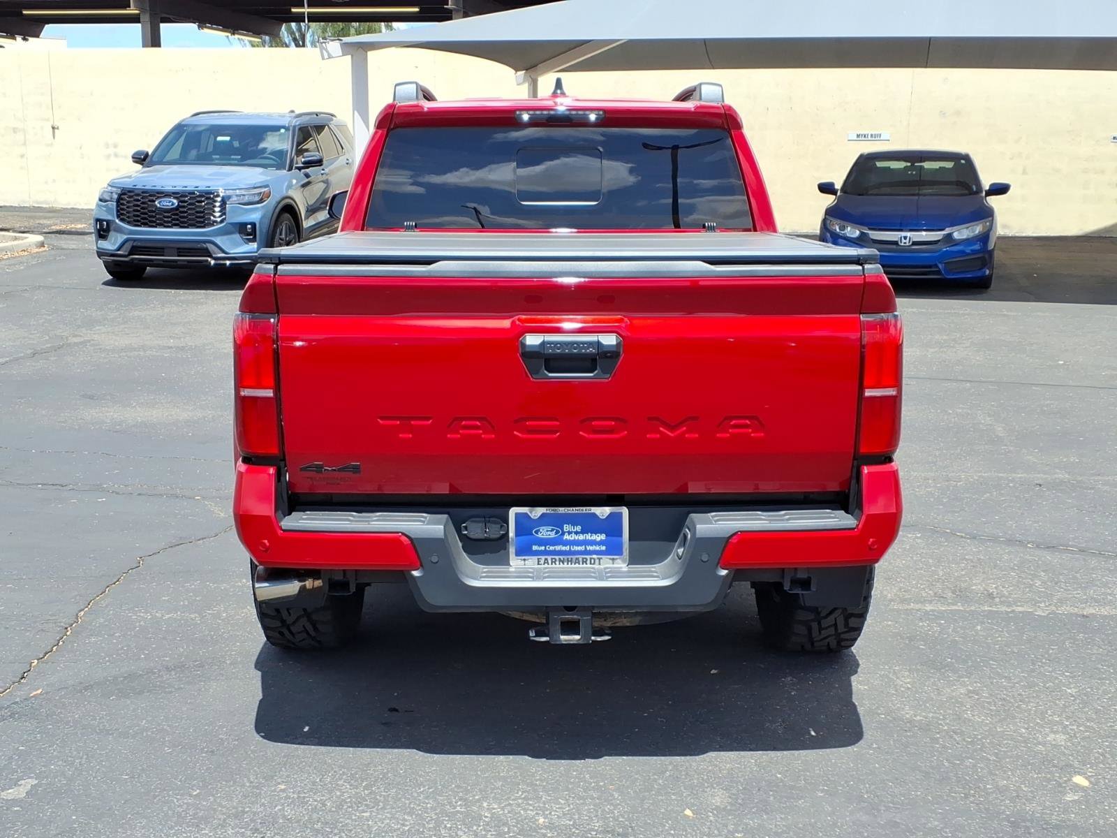 Used 2024 Toyota Tacoma TRD Sport w/ TRD Sport Upgrade Package AWD/4WD image 5