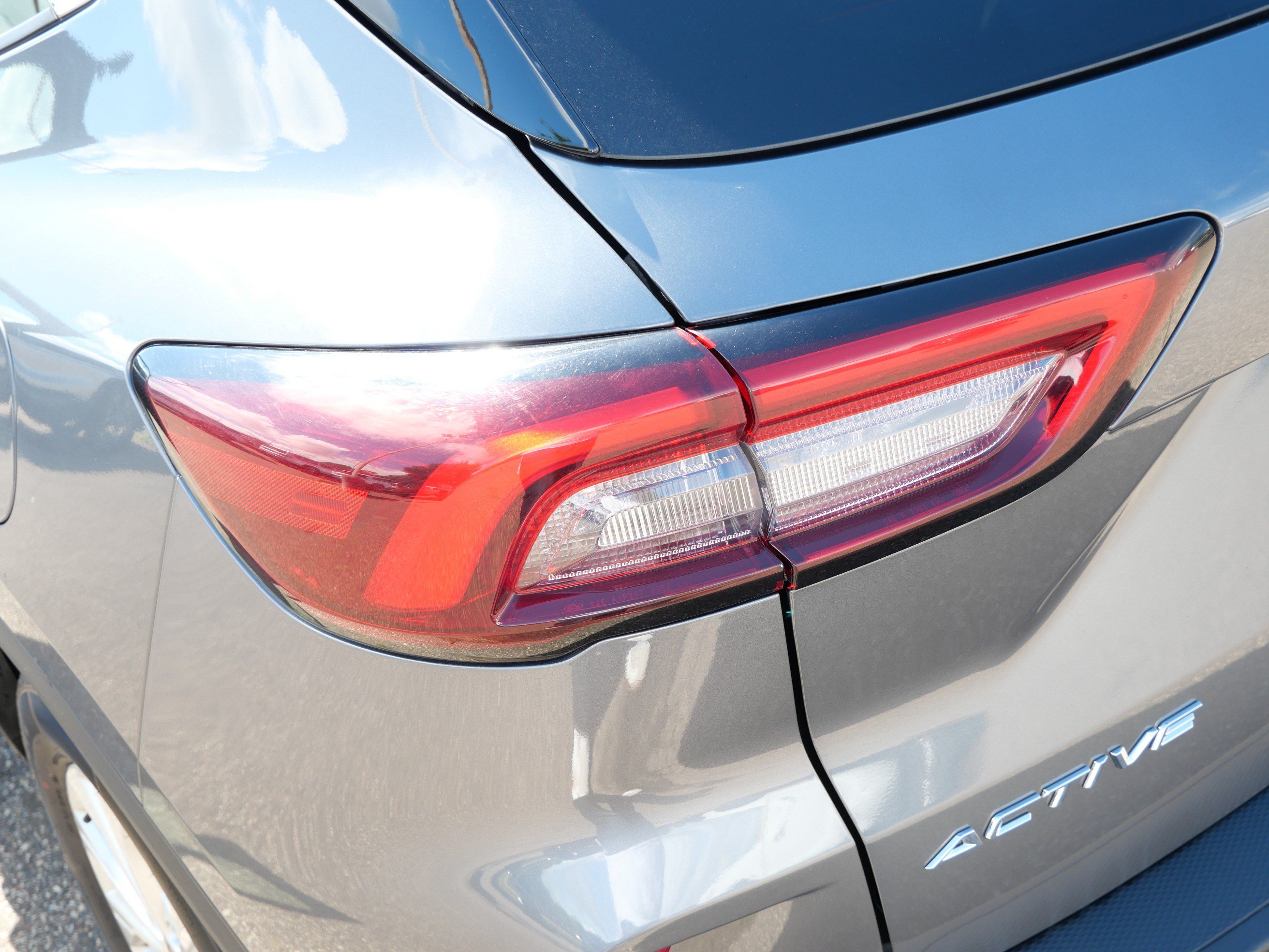 Certified 2024 Ford Escape Active AWD/4WD image 17