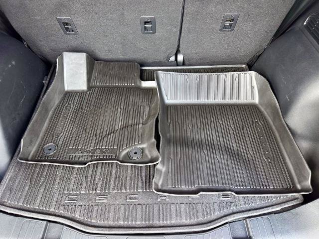 Certified 2025 Ford Escape ST-Line Elite w/ Premium Technology Package AWD/4WD image 17